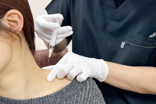 ボトックス注射：肩（肩こり・肩ライン痩せ）